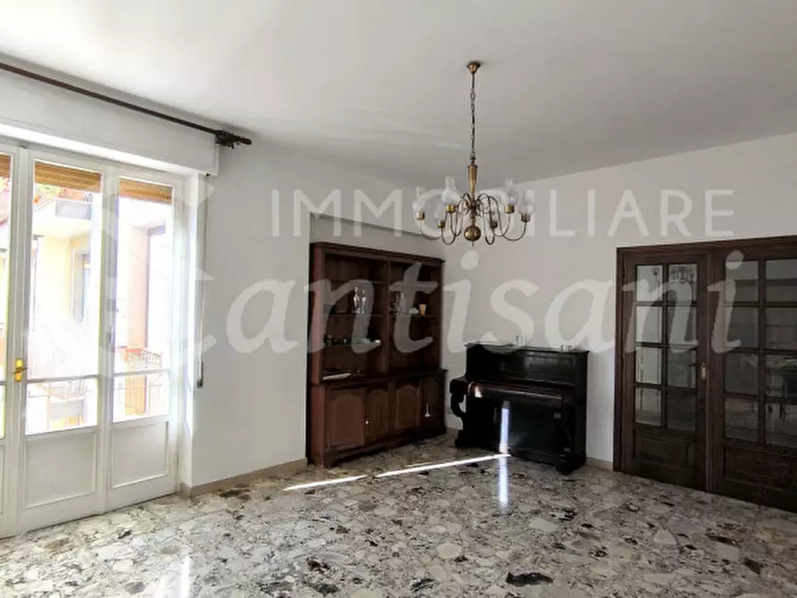 Immagine 1 di Appartamento in vendita  in via Doni 39 a Firenze