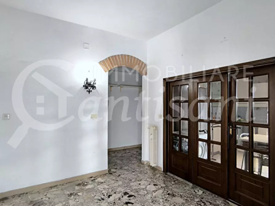 Immagine 8 di Appartamento in vendita  in via Doni 39 a Firenze