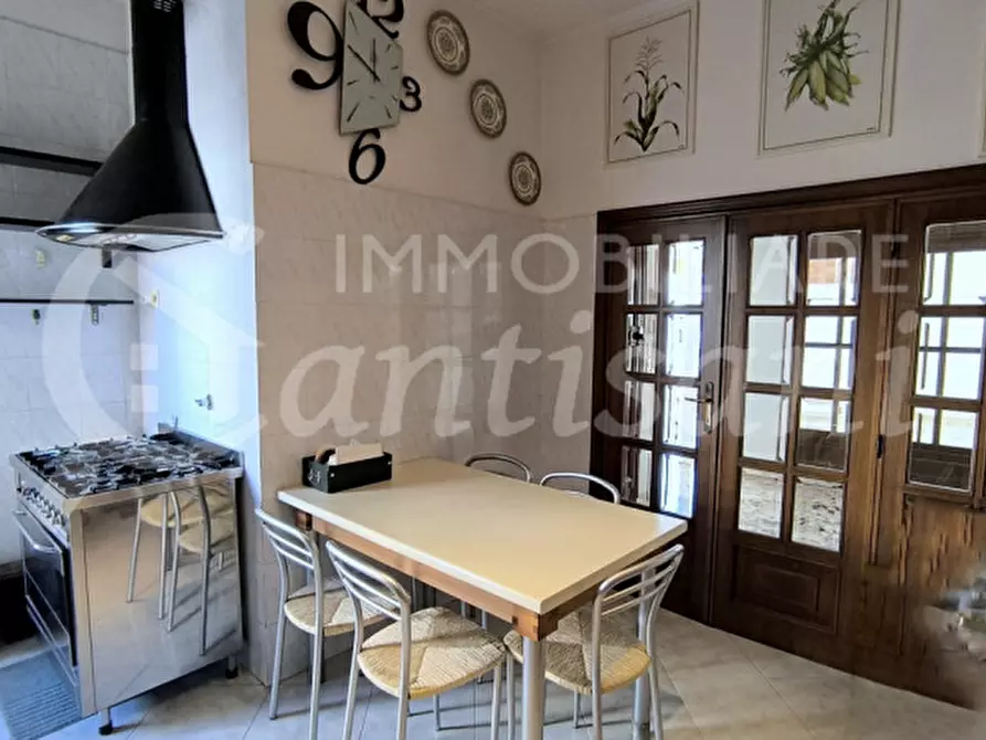 Immagine 11 di Appartamento in vendita  in via Doni 39 a Firenze