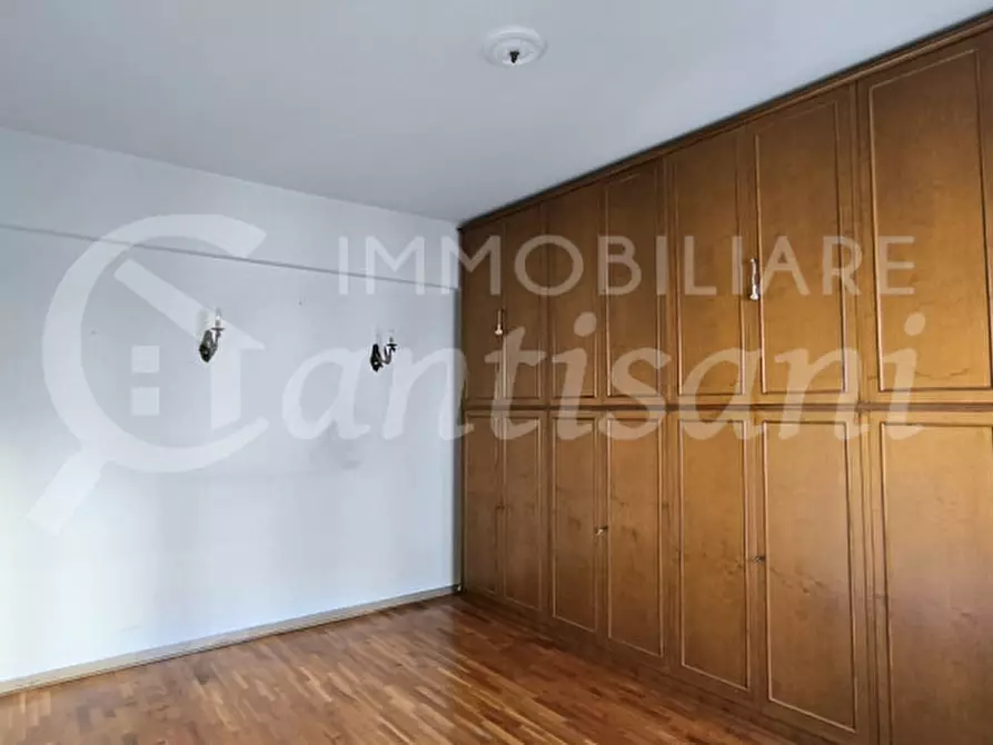 Immagine 20 di Appartamento in vendita  in via Doni 39 a Firenze