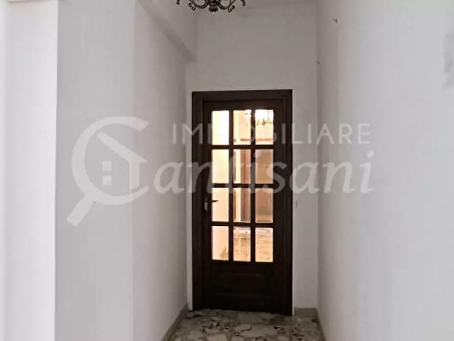 Immagine 22 di Appartamento in vendita  in via Doni 39 a Firenze