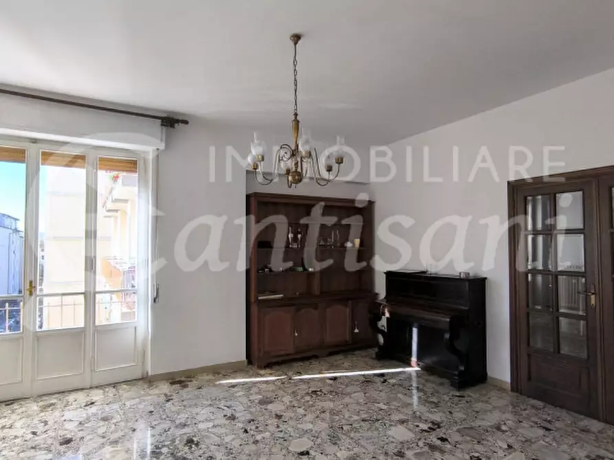 Immagine 24 di Appartamento in vendita  in via Doni 39 a Firenze