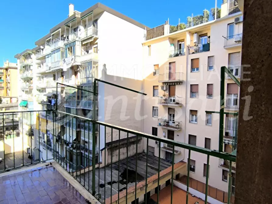 Immagine 27 di Appartamento in vendita  in via Doni 39 a Firenze