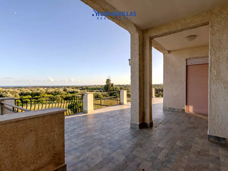 Immagine 21 di Villa in vendita  in Via Palma a Avola