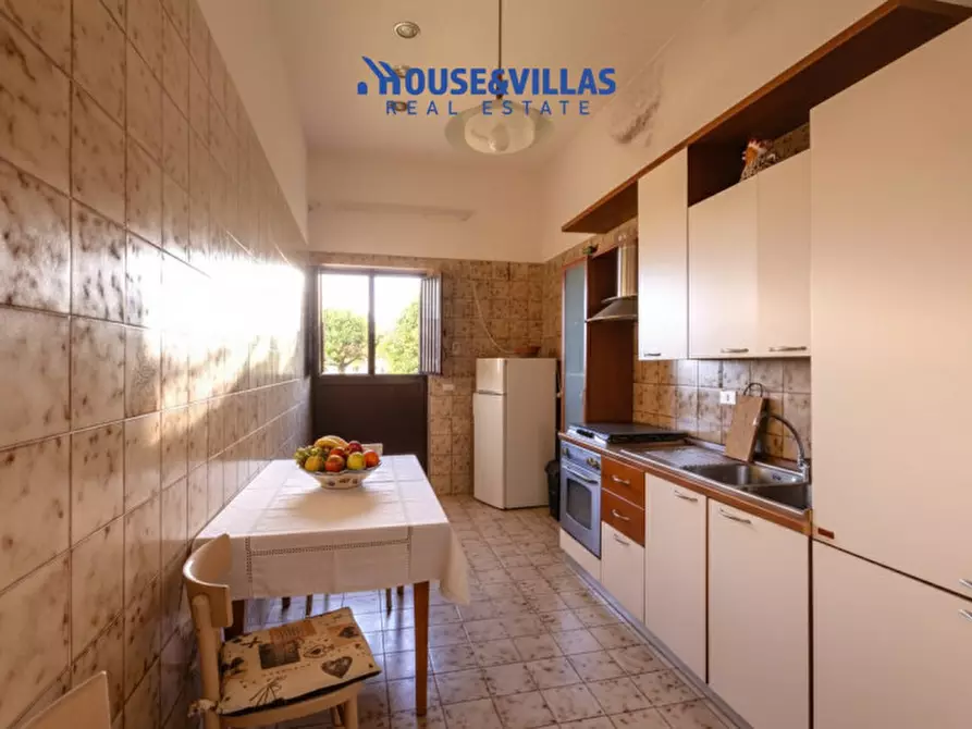 Immagine 28 di Villa in vendita  in Via Palma a Avola