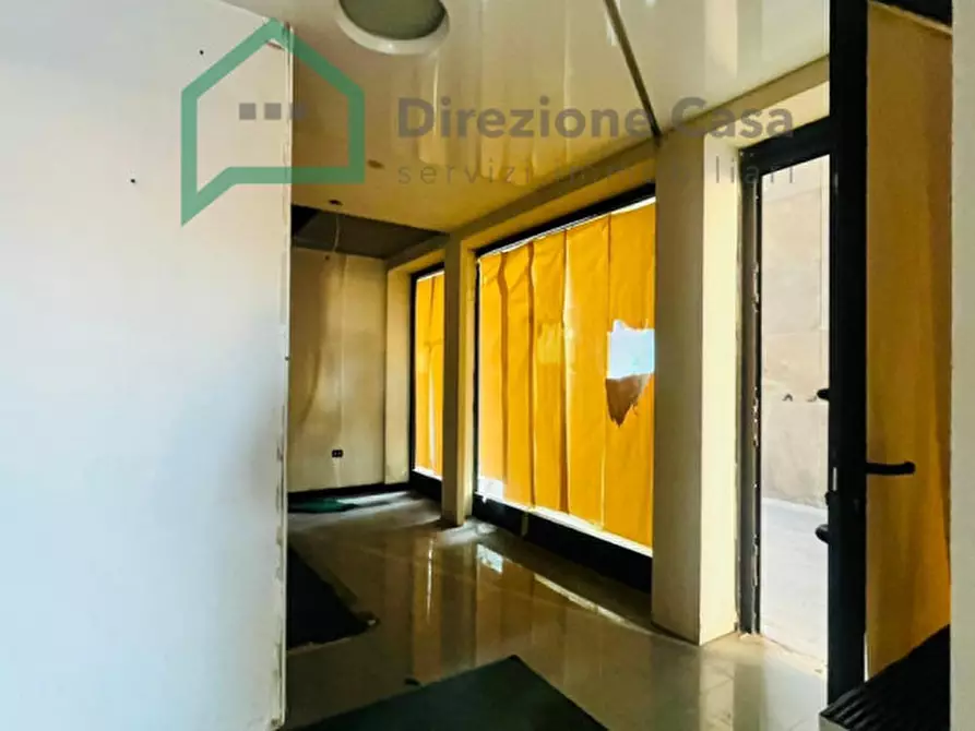 Immagine 8 di Negozio in affitto  in Centro Direzionale a Napoli