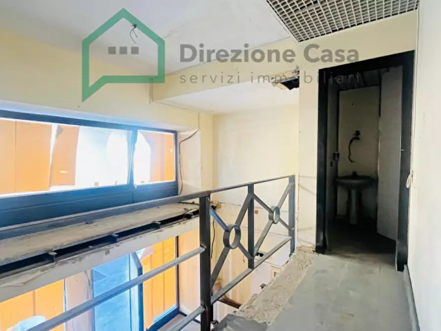 Immagine 15 di Negozio in affitto  in Centro Direzionale a Napoli