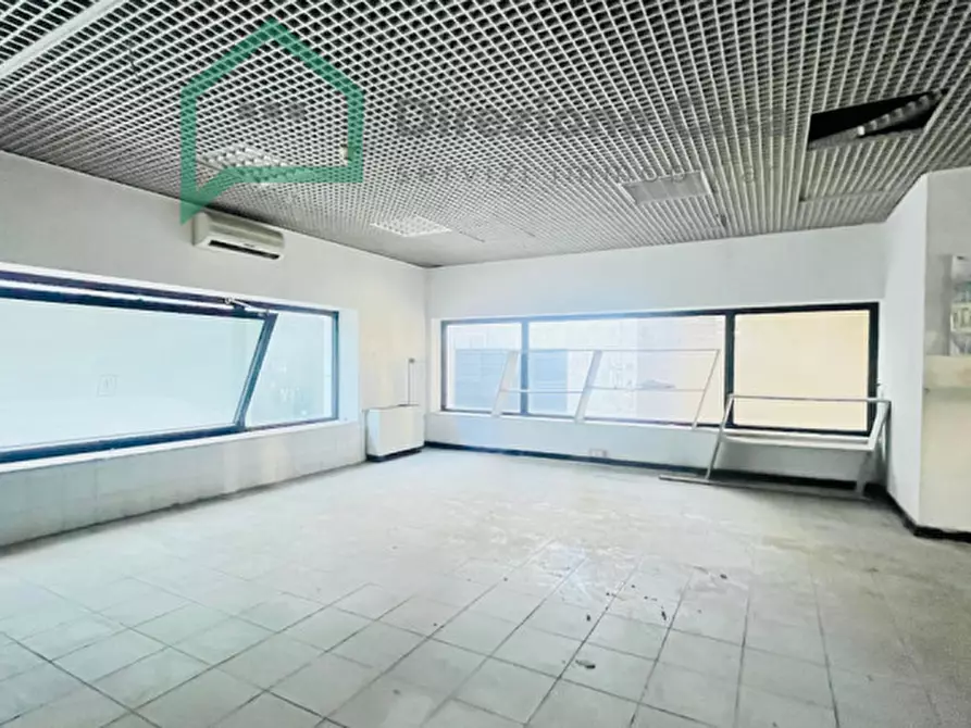 Immagine 17 di Negozio in affitto  in Centro Direzionale a Napoli