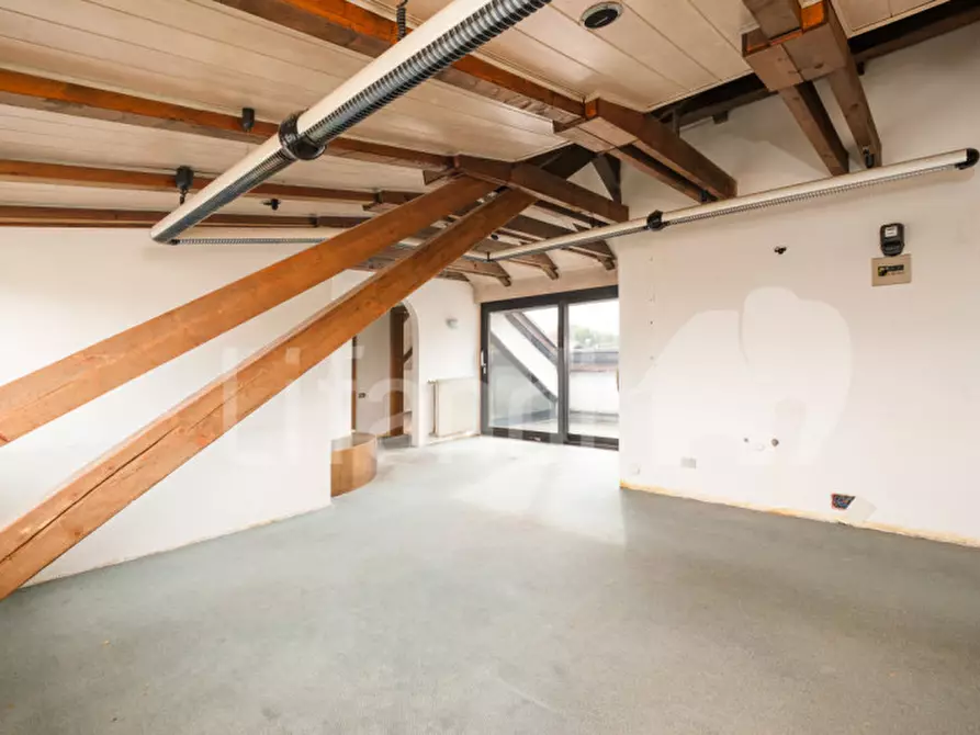 Immagine 4 di Attico in vendita  in Kapuzinerstraße - Via Cappuccini a Appiano Sulla Strada Del Vino .Eppan An Der.