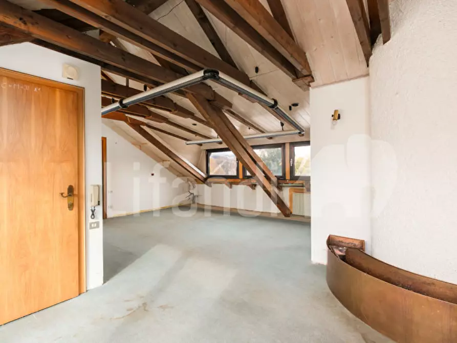 Immagine 10 di Attico in vendita  in Kapuzinerstraße - Via Cappuccini a Appiano Sulla Strada Del Vino .Eppan An Der.