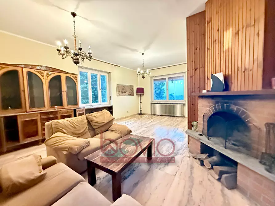 Immagine 1 di Villa in vendita  in Via Dante Alighieri 23 a Castiglione Torinese