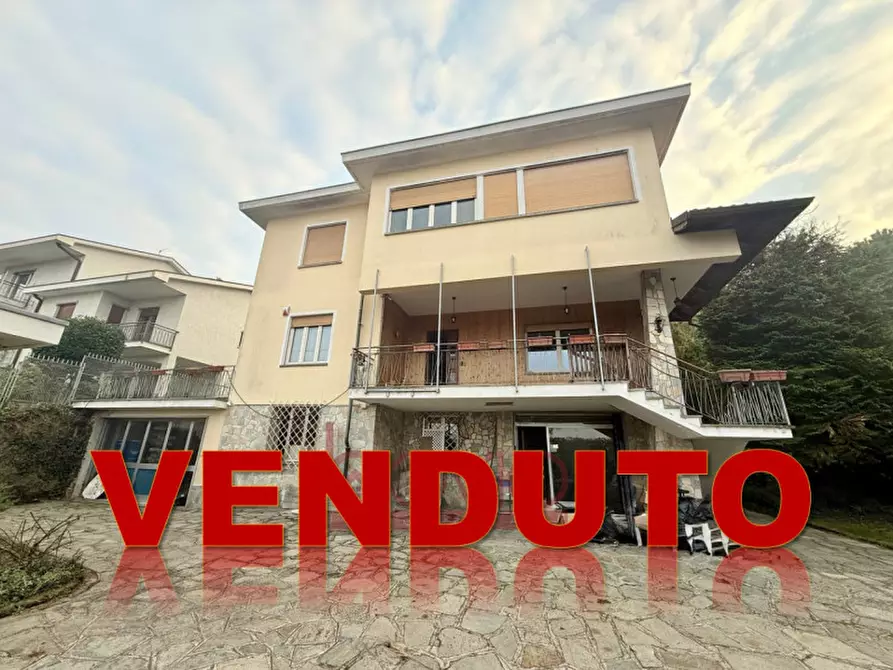 Immagine 1 di Villa in vendita  in Via Dante Alighieri 23 a Castiglione Torinese