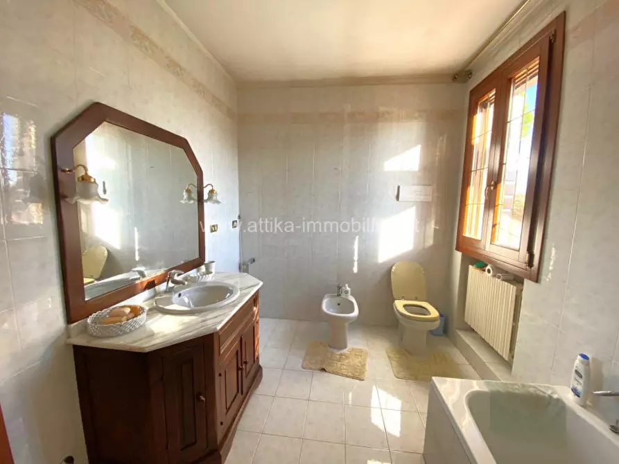 Immagine 11 di Casa bifamiliare in vendita  in Via Atheste 13 a Este