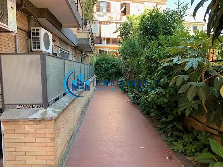Immagine 2 di Appartamento in vendita  in VIA CAMILLO MARIANI a Roma