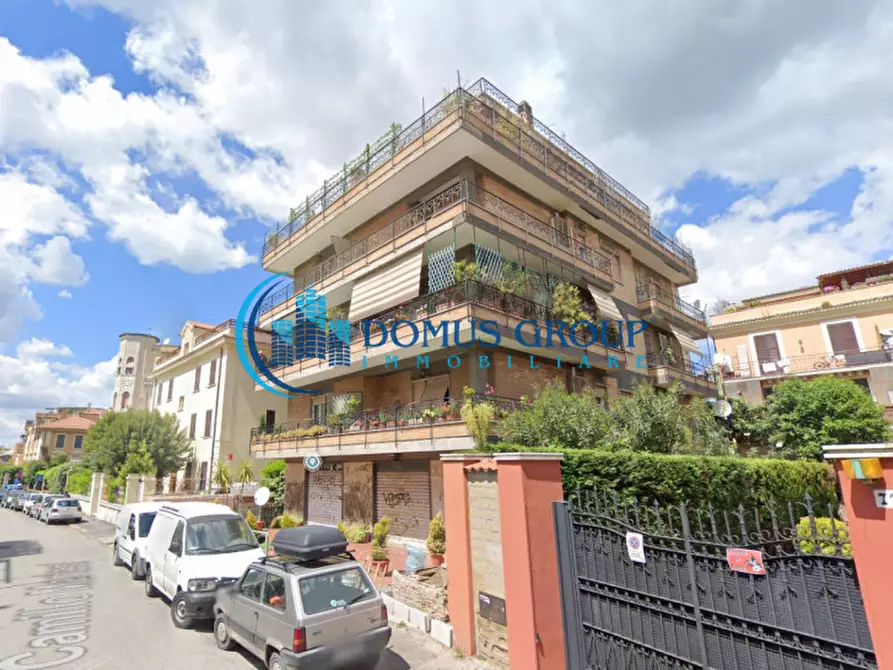 Immagine 11 di Appartamento in vendita  in VIA CAMILLO MARIANI a Roma