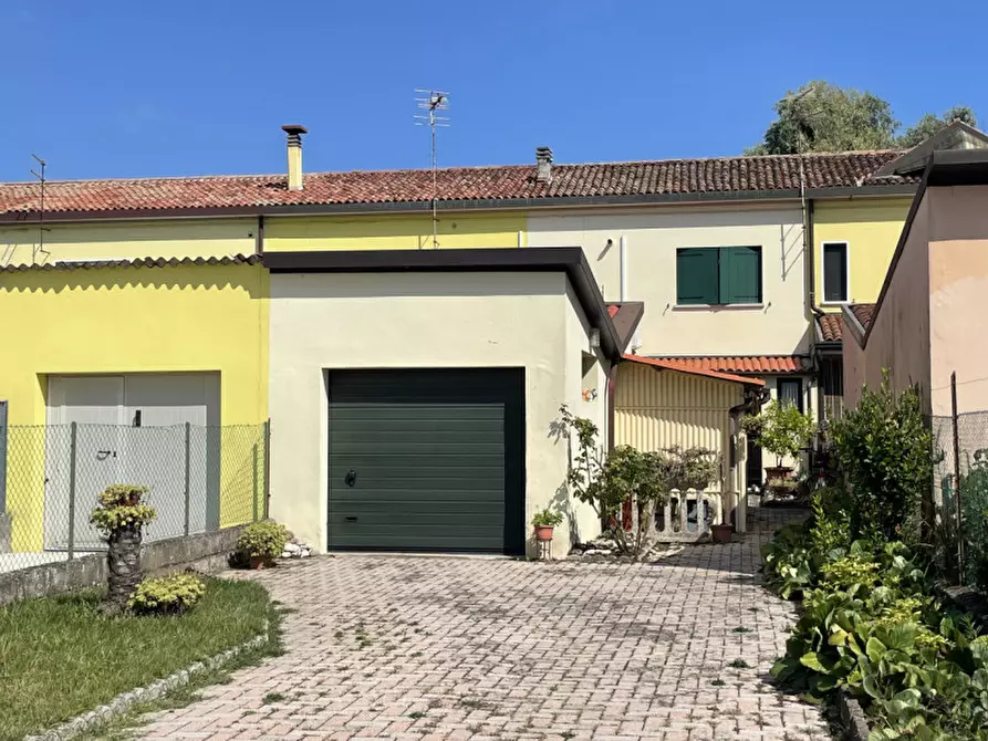 Immagine 7 di Villetta a schiera in vendita  in Via Circonvallazione a Piove Di Sacco