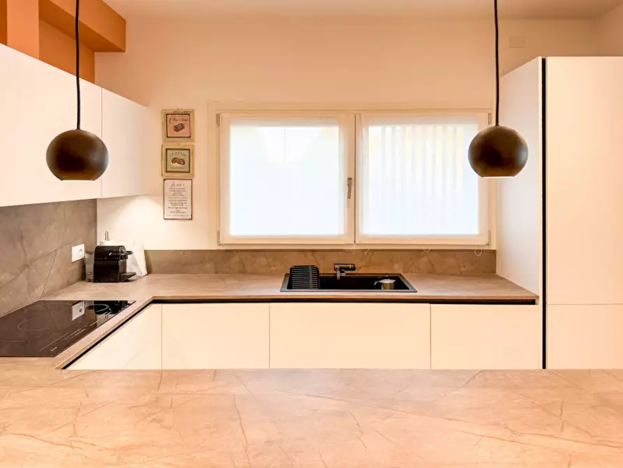 Immagine 11 di Appartamento in vendita  in Via Coronelli a Castelfranco Veneto