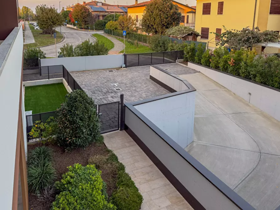 Immagine 18 di Appartamento in vendita  in Via Coronelli a Castelfranco Veneto