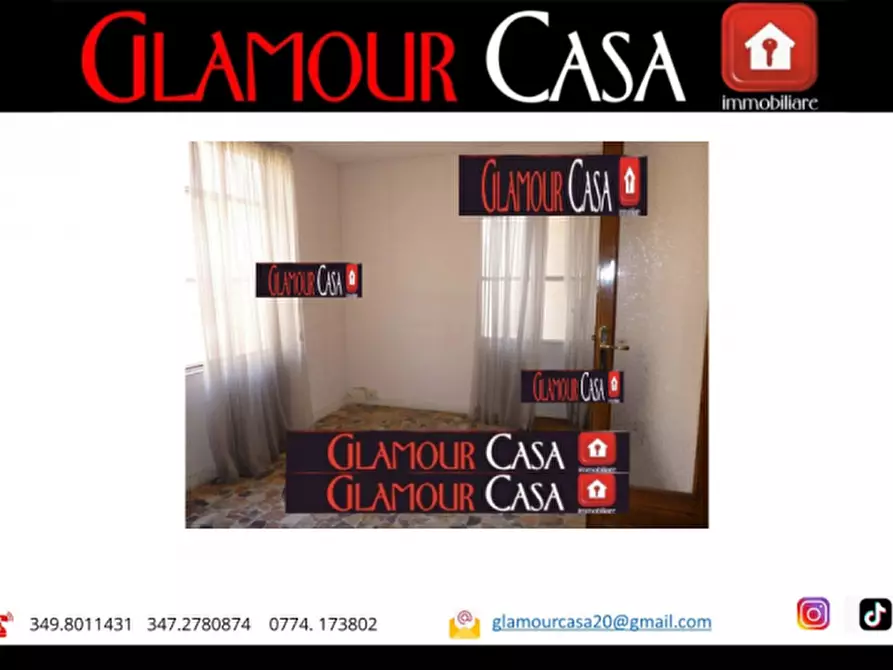 Immagine 5 di Appartamento in vendita  in Via Albalonga a Roma