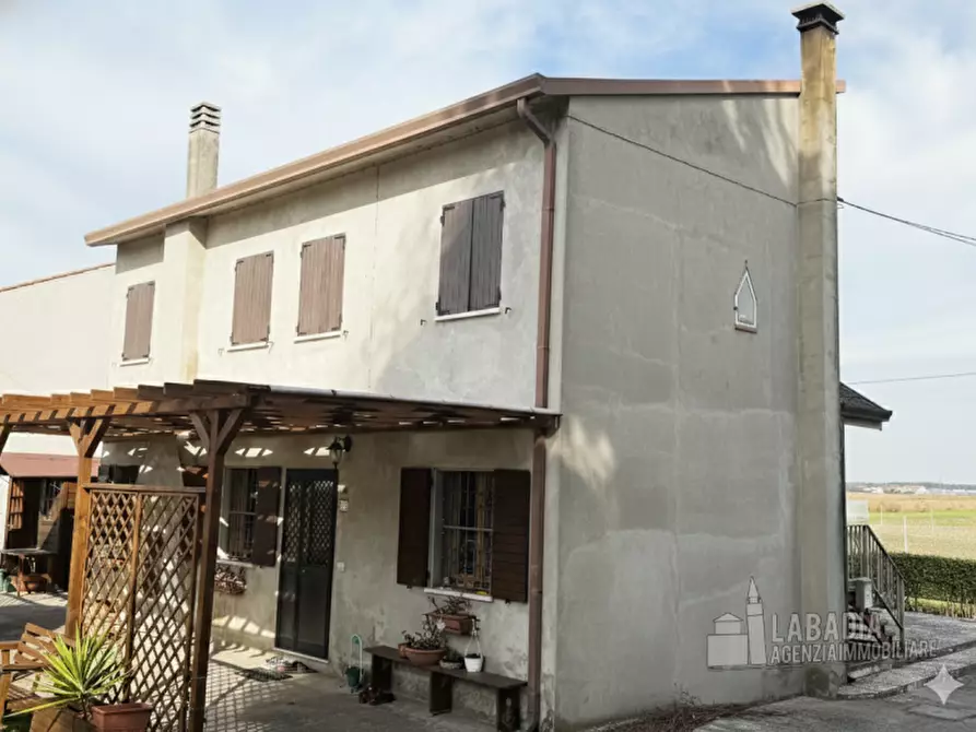 Immagine 6 di Casa bifamiliare in vendita  in Via Roma 642 a Canda