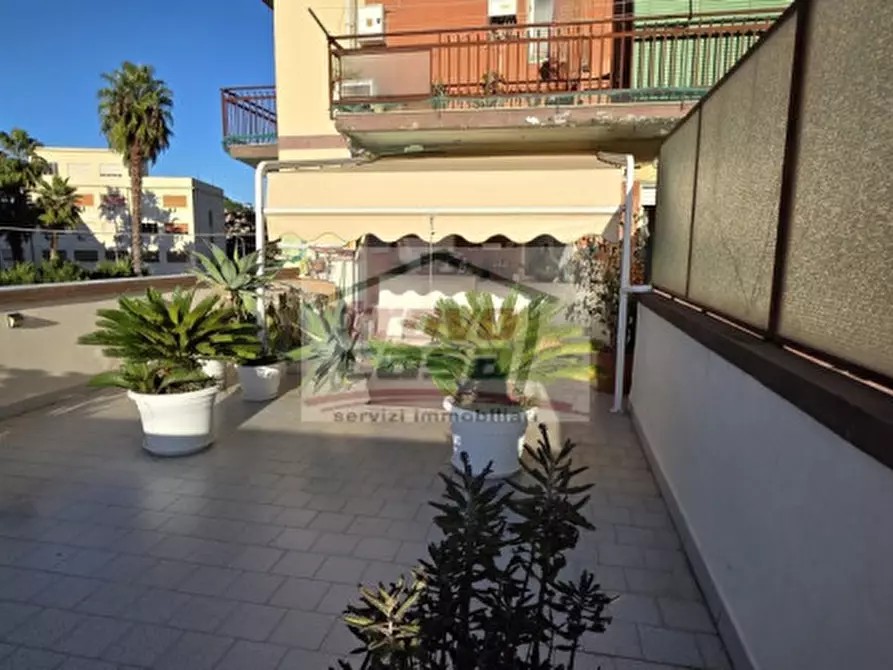 Immagine 14 di Appartamento in vendita  in Via Mascalucia n.5 a Siracusa