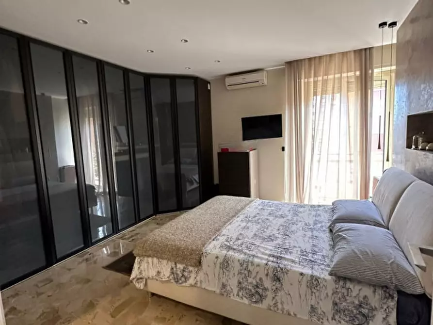 Immagine 20 di Appartamento in vendita  in Via Mascalucia n.5 a Siracusa