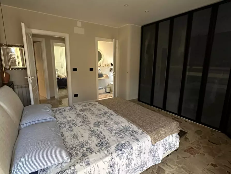 Immagine 21 di Appartamento in vendita  in Via Mascalucia n.5 a Siracusa