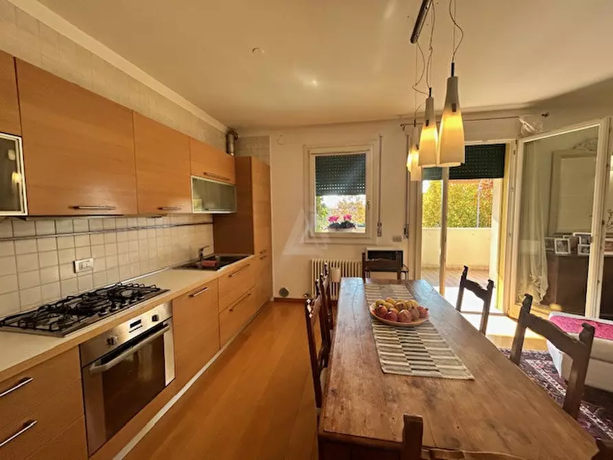 Immagine 4 di Appartamento in vendita  in Via Goldoni a Castelfranco Veneto