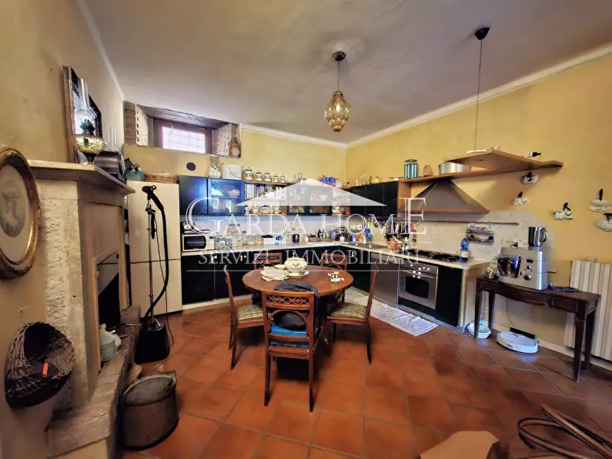 Immagine 3 di Casa trifamiliare in vendita  in Via Corobbiolo a Lonato del Garda