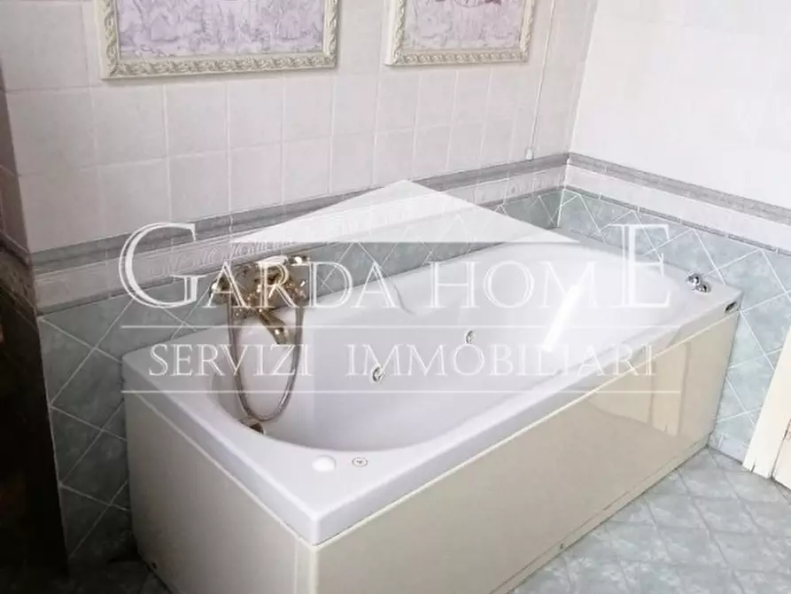 Immagine 14 di Casa trifamiliare in vendita  in Via Corobbiolo a Lonato del Garda