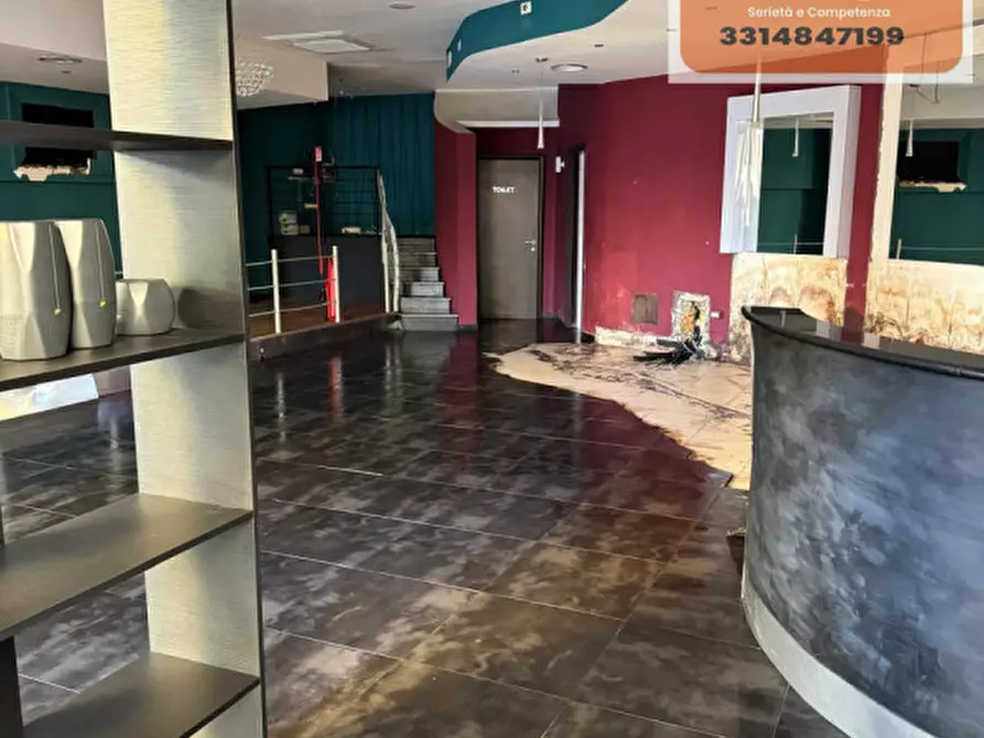 Immagine 3 di Negozio in affitto  in via carducci a Cassino