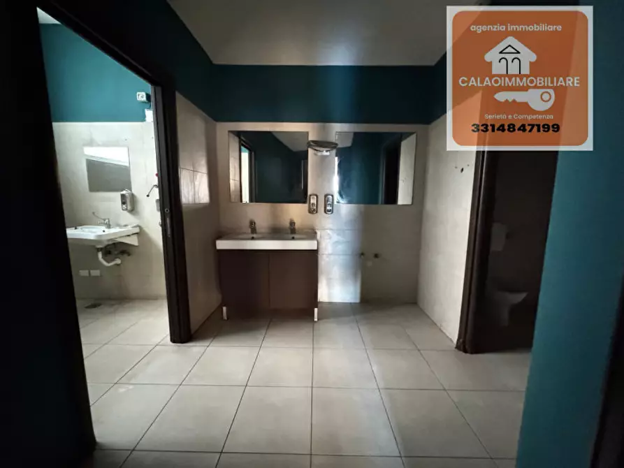 Immagine 5 di Negozio in affitto  in via carducci a Cassino