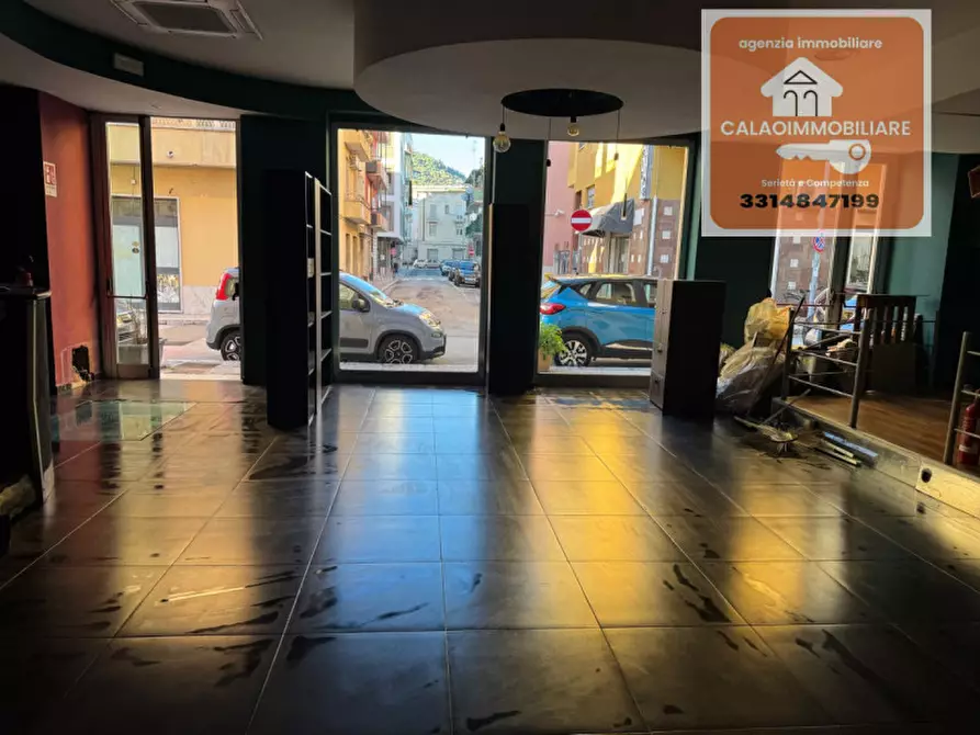 Immagine 12 di Negozio in affitto  in via carducci a Cassino