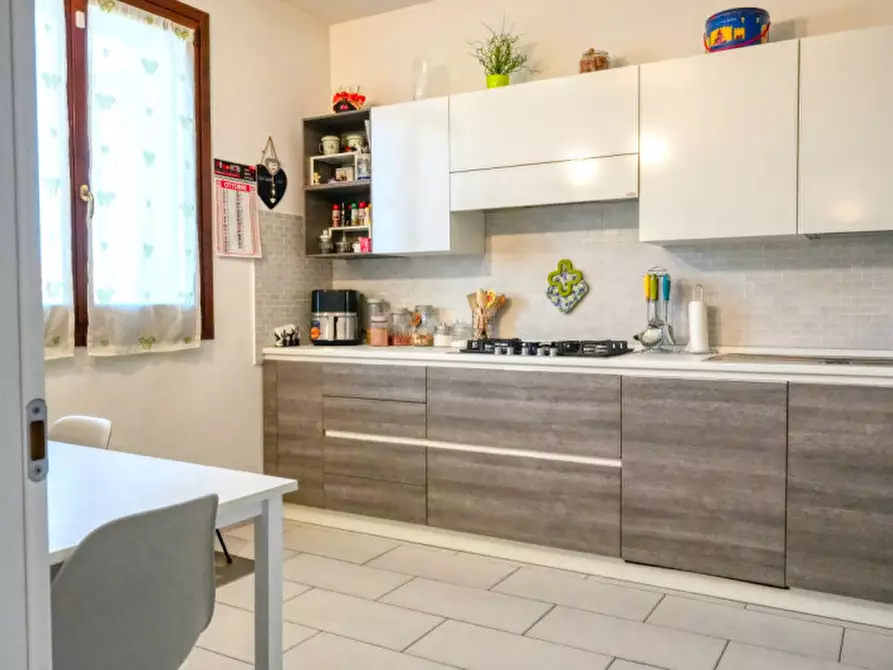 Immagine 7 di Appartamento in vendita  in via san paolo a Cadeo
