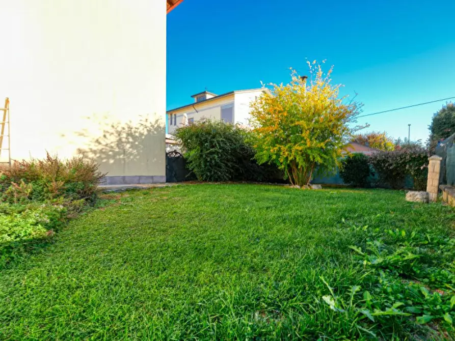 Immagine 24 di Appartamento in vendita  in via san paolo a Cadeo