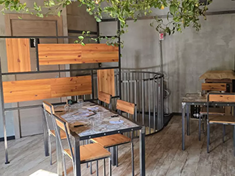 Immagine 8 di Attività commerciale in vendita  in Via Matteotti 45 a Rho