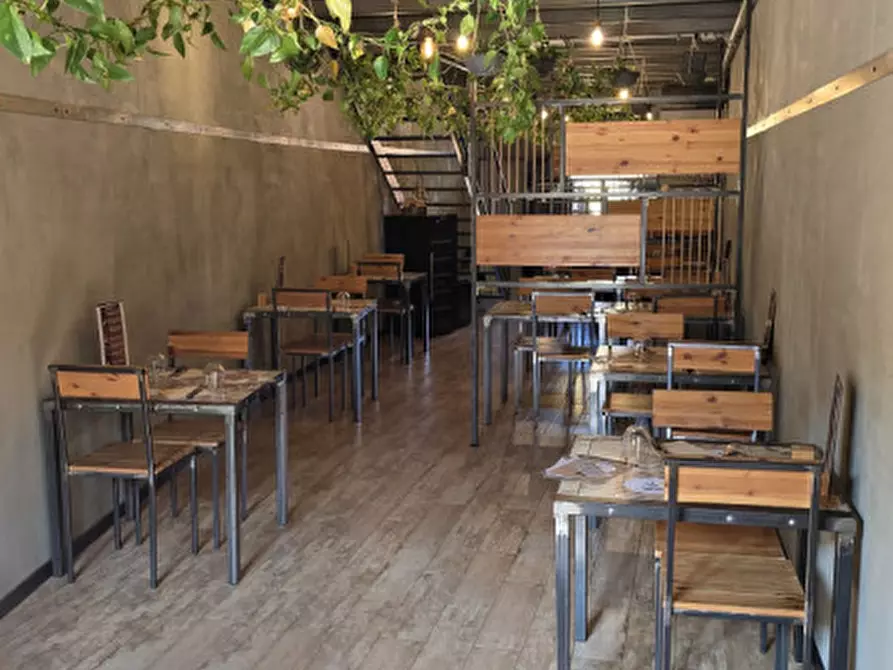 Immagine 9 di Attività commerciale in vendita  in Via Matteotti 45 a Rho