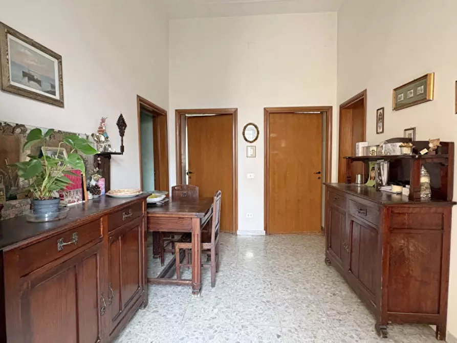 Immagine 3 di Appartamento in vendita  in Via Appia Nuova, 261 a Roma