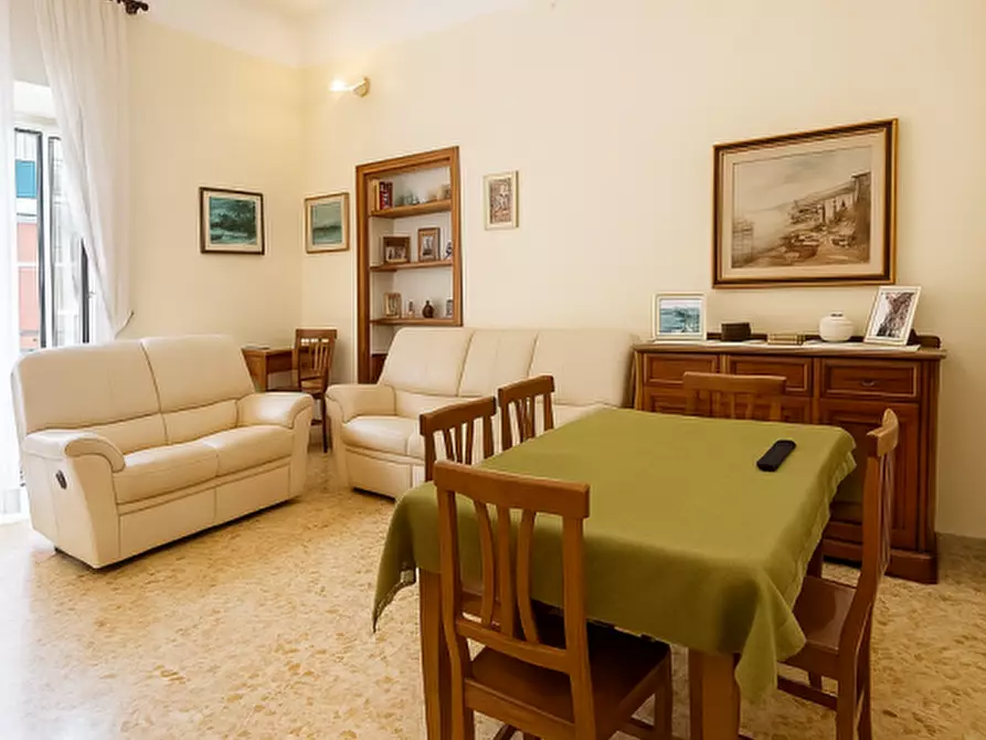 Immagine 5 di Appartamento in vendita  in Via Appia Nuova a Roma