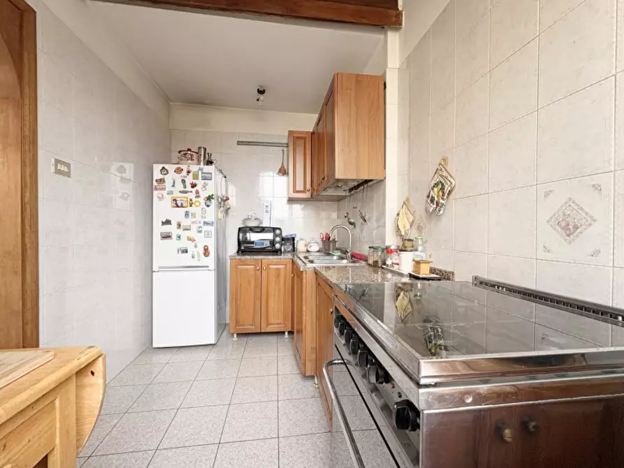 Immagine 5 di Appartamento in vendita  in Via Appia Nuova, 261 a Roma