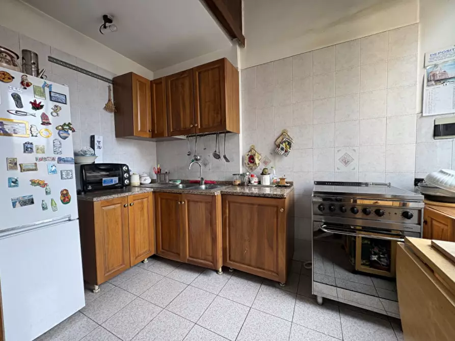 Immagine 6 di Appartamento in vendita  in Via Appia Nuova, 261 a Roma