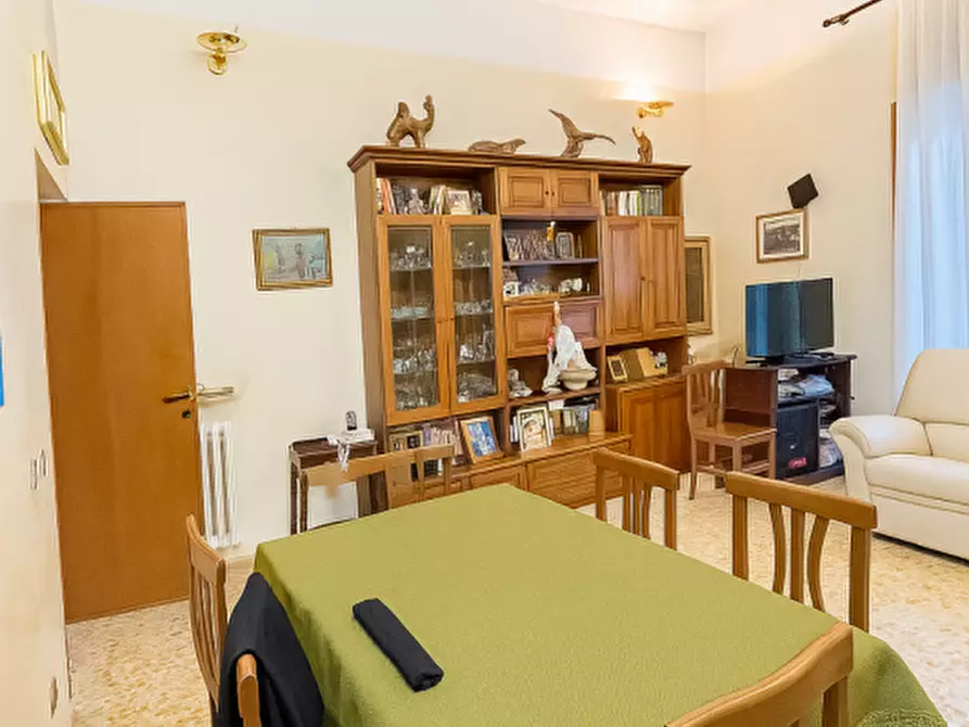 Immagine 7 di Appartamento in vendita  in Via Appia Nuova a Roma