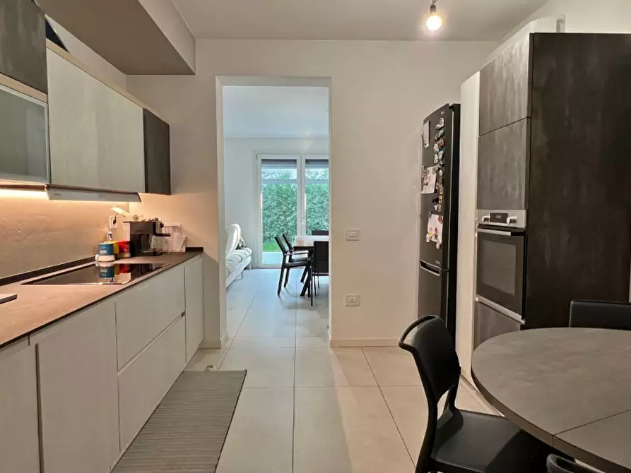 Immagine 8 di Villetta a schiera in vendita  in via donizzetti a Costabissara