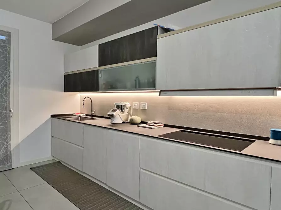 Immagine 12 di Villetta a schiera in vendita  in via donizzetti a Costabissara