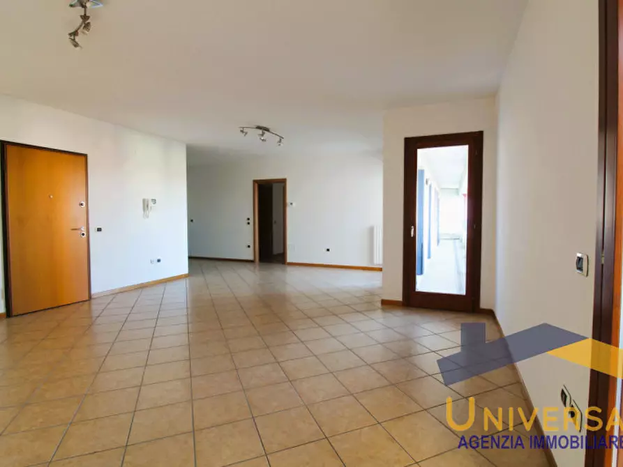 Immagine 4 di Appartamento in vendita  in PIAZZA MUNICIPIO n. 8 Piano 2 a San Giorgio Delle Pertiche