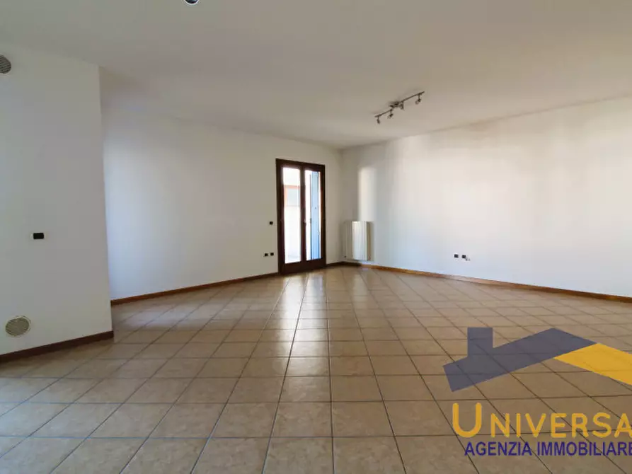 Immagine 5 di Appartamento in vendita  in PIAZZA MUNICIPIO n. 8 Piano 2 a San Giorgio Delle Pertiche