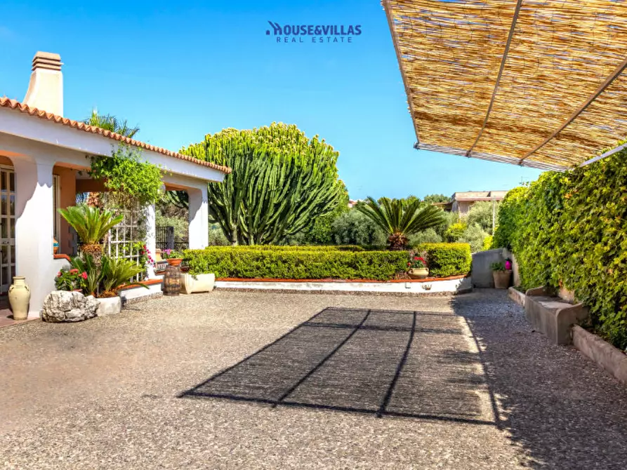 Immagine 4 di Villa in vendita  in Traversa Settima di Via dei Nuri a Avola