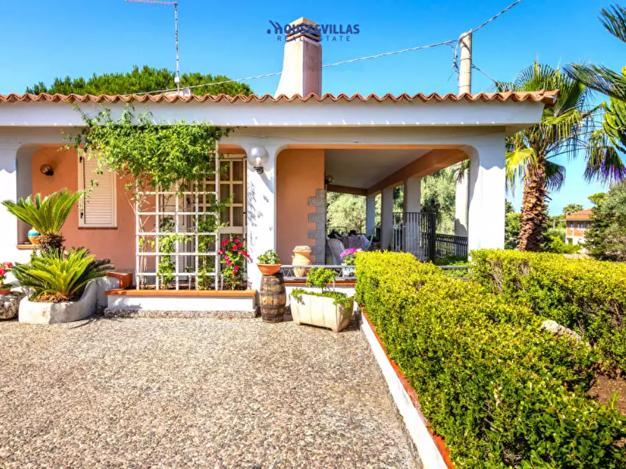 Immagine 5 di Villa in vendita  in Traversa Settima di Via dei Nuri a Avola