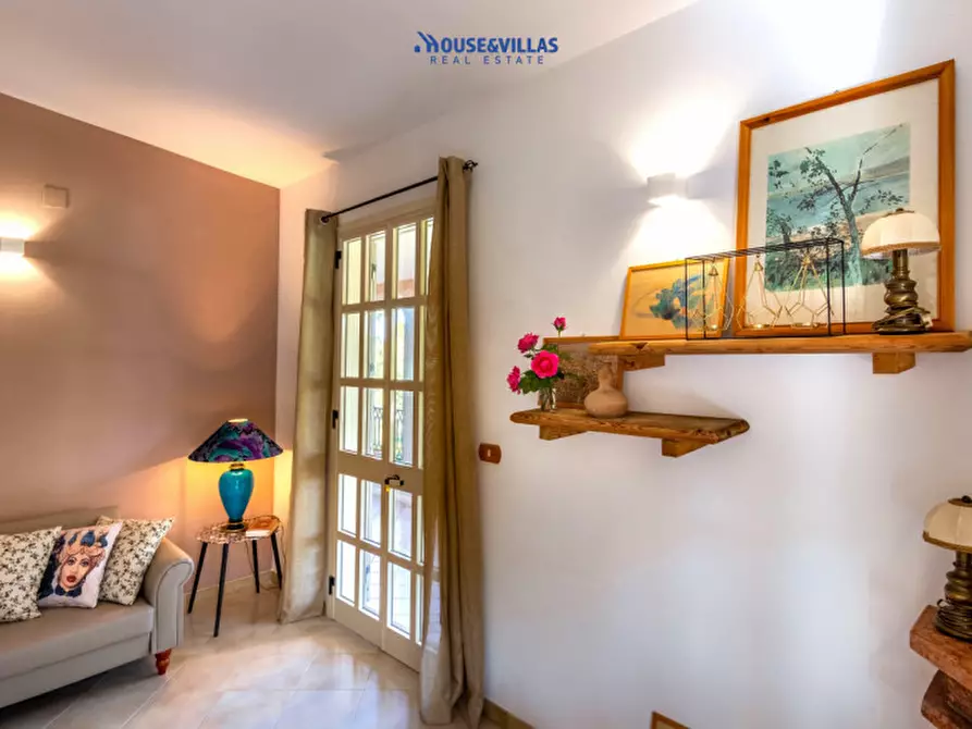 Immagine 19 di Villa in vendita  in Traversa Settima di Via dei Nuri a Avola