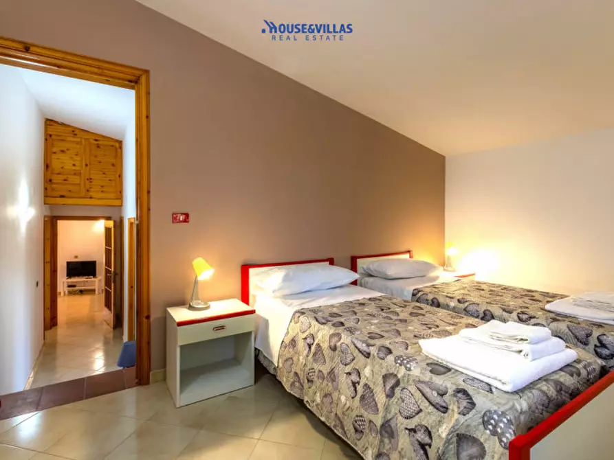 Immagine 25 di Villa in vendita  in Traversa Settima di Via dei Nuri a Avola